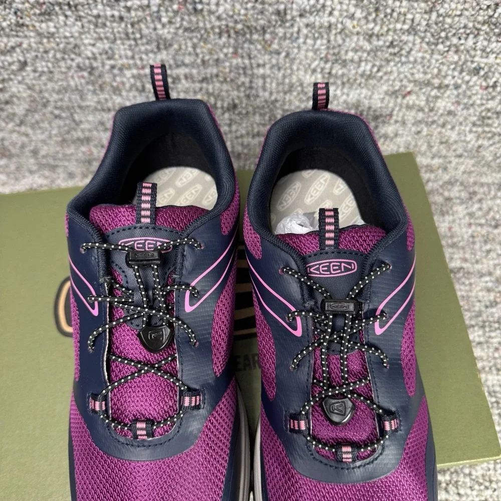 KEEN Shoes Youth Size 6 Wanduro Low Waterproof Sky Captain Purple New